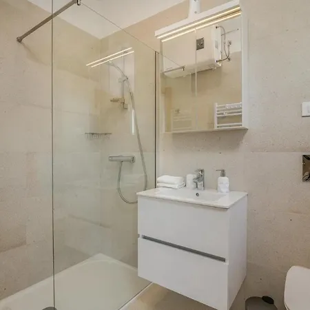 Apartman With A Parking Space Nska, Krk - 21707 *