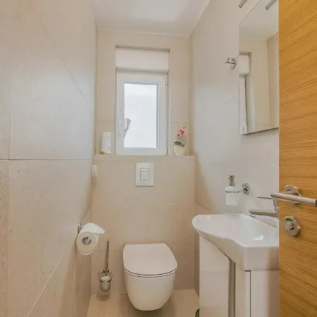 With A Parking Space Nska, Krk - 21707 Apartamento *